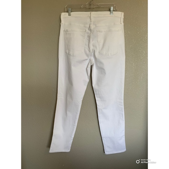 J Crew Tall White Vintage Straight Button Fly Cropped Jeans Size 32 Tall - Picture 8 of 17